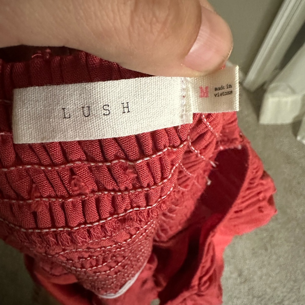 Swiss Linen Ruffle Blouse - Picture 4 of 4